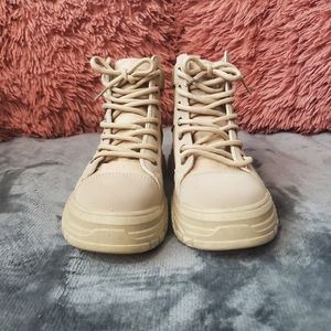 Boots. Tan Boots. New Boots. Stylish Boots. Shoes. Brown Boots. Never Been Worn.